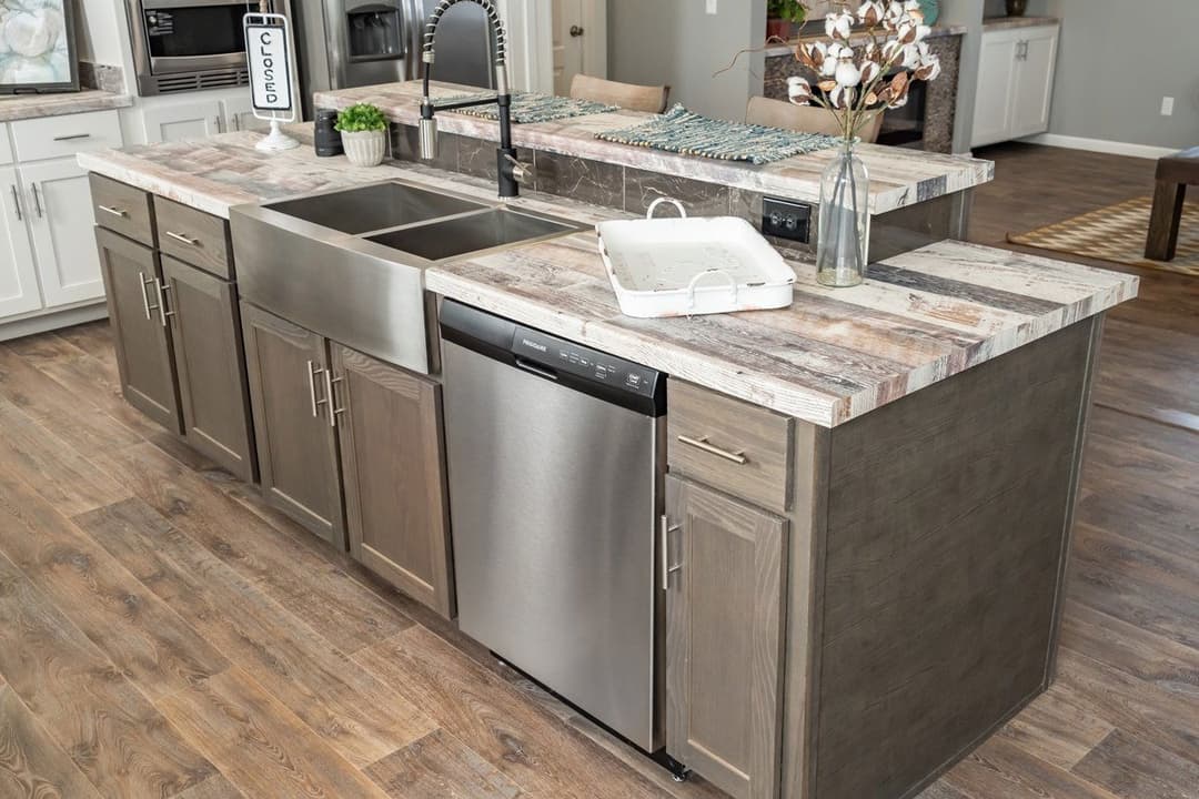 Delmar kitchen home features