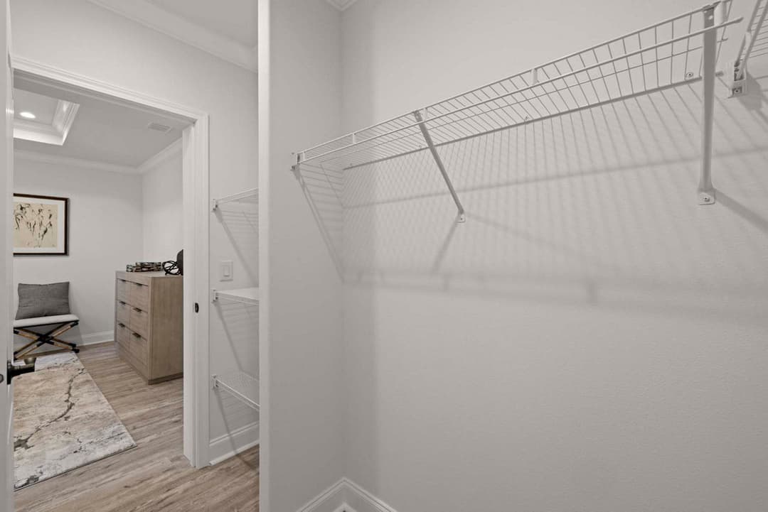 Silver springs 5046 interior home features