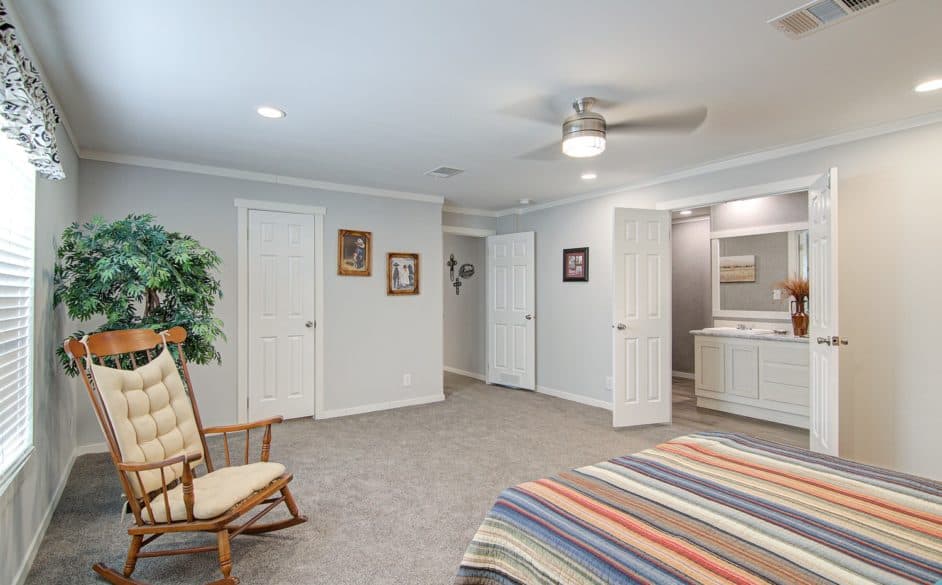 Cheyenne t66a bedroom home features