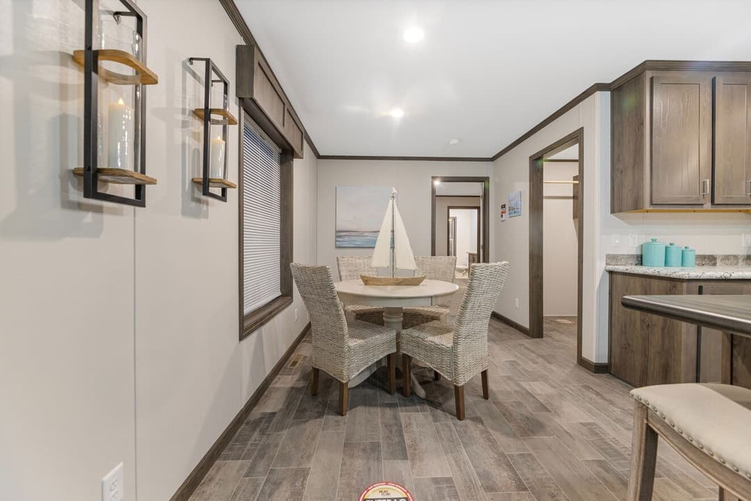 Vista 193500 interior home features