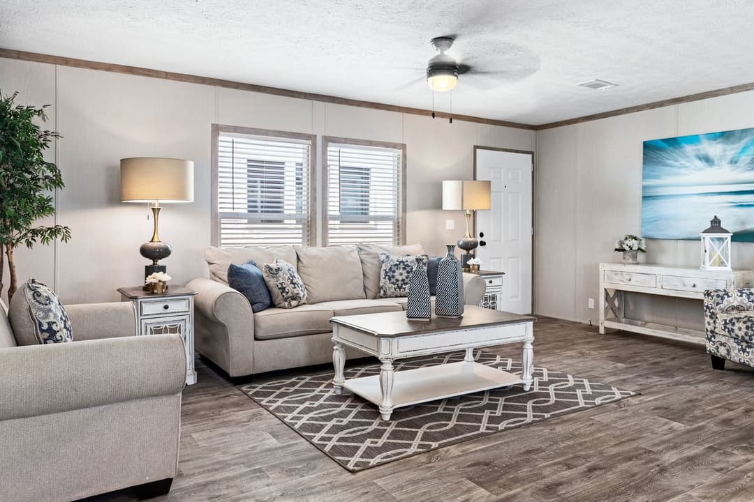 Crazy eights interior home features