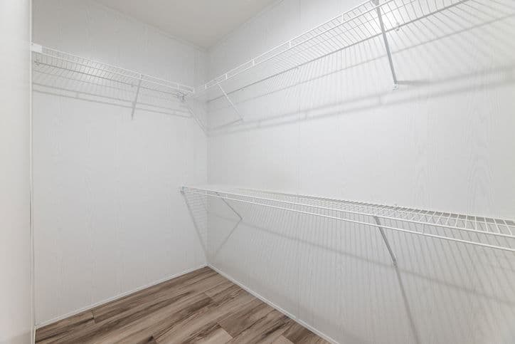 Atmos 28603n interior home features