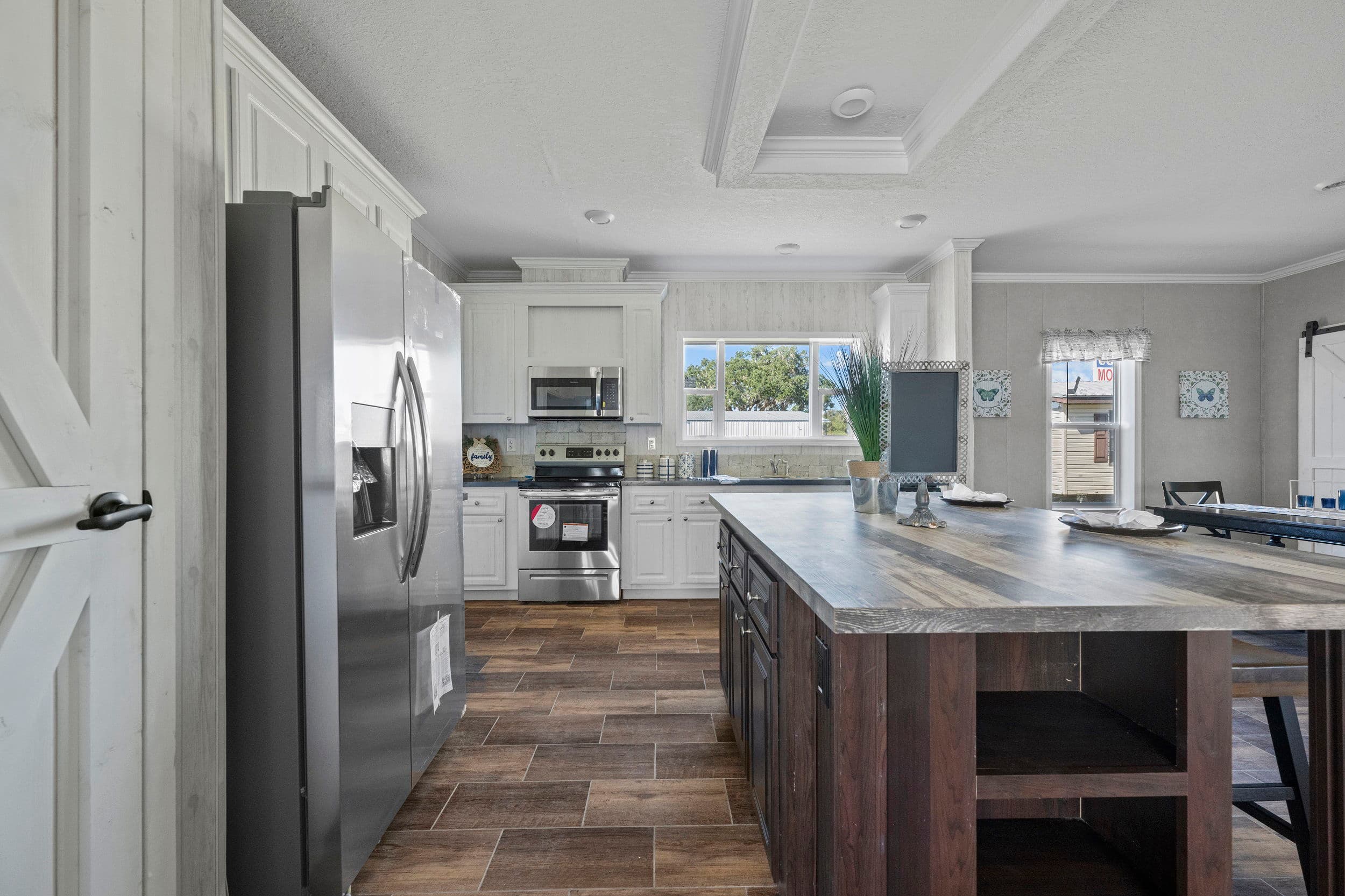 Keaton w/activity room kitchen home features