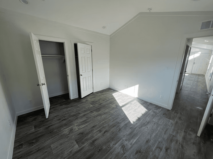 Calamity jane-643 bedroom home features