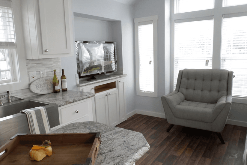 Eagles landing kitchen home features