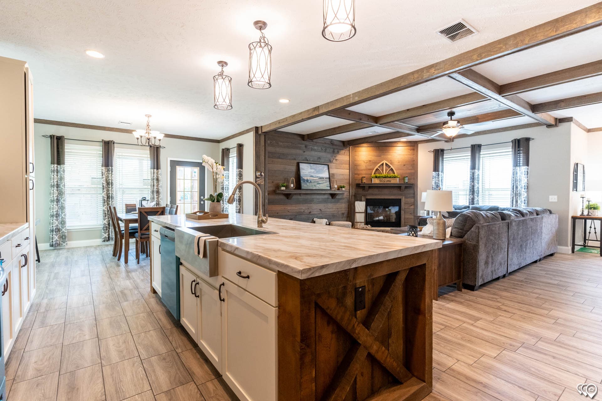 Tahoe harbor kitchen home features