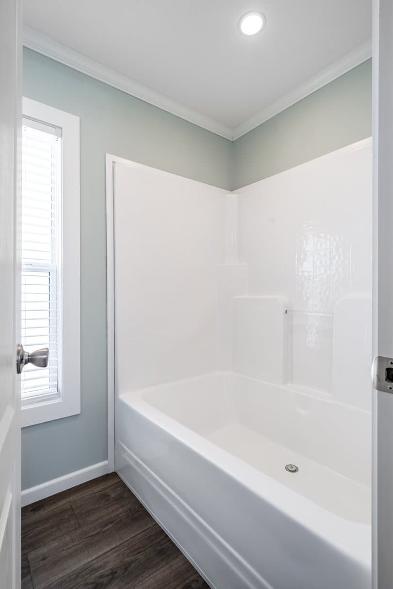 Upshaw bathroom home features