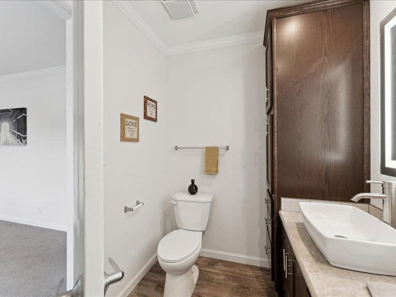 Spectra cs7301 bathroom home features