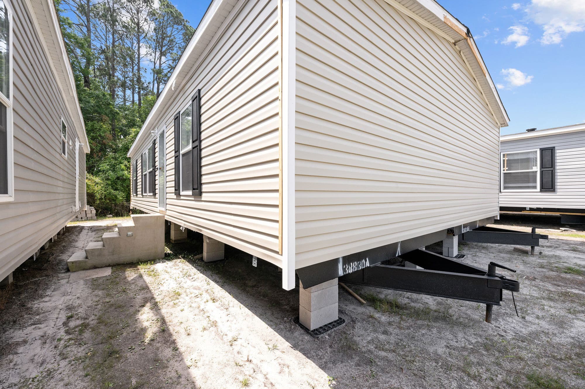 Hamilton exterior home features