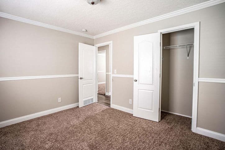 Boho 32764n bedroom home features