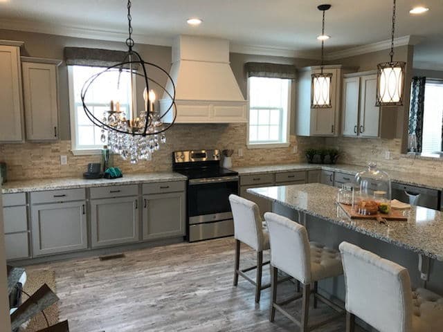 Alexander kitchen home features