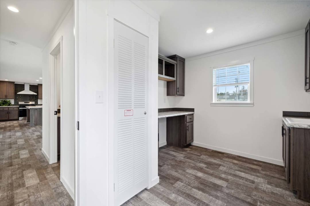 Elevate 60 interior home features