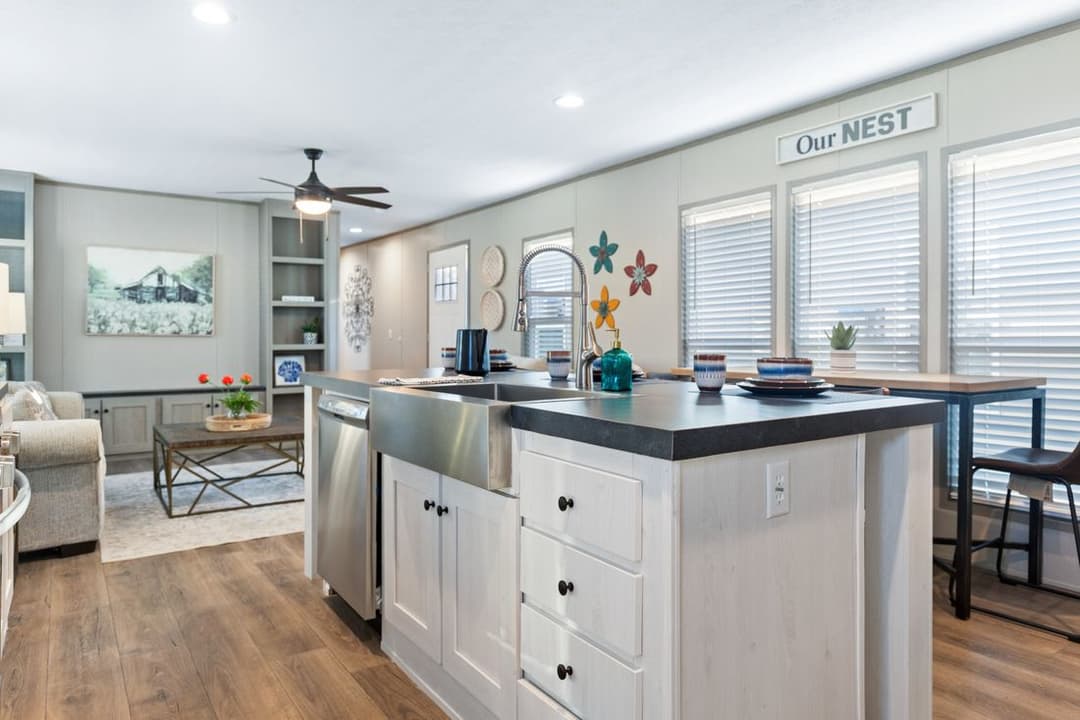 Resolution 16763x kitchen home features