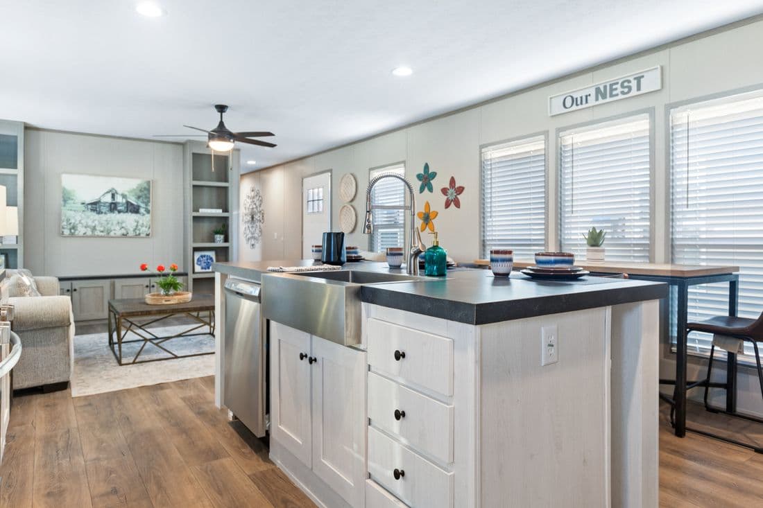 Resolution 16763x kitchen home features