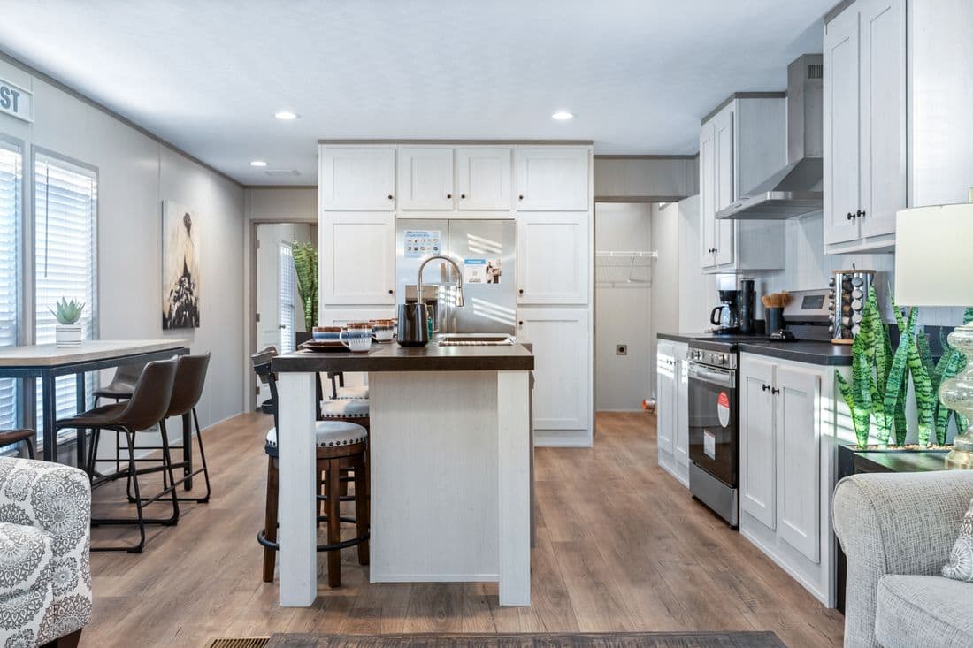 Resolution 16763x kitchen home features