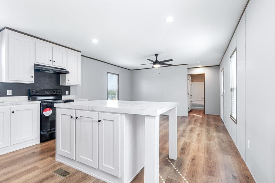 Homestead 16602a kitchen home features
