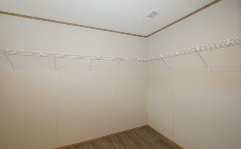 Wranglers retreat t70p bedroom home features