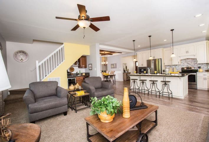 Baxter 42483a interior home features