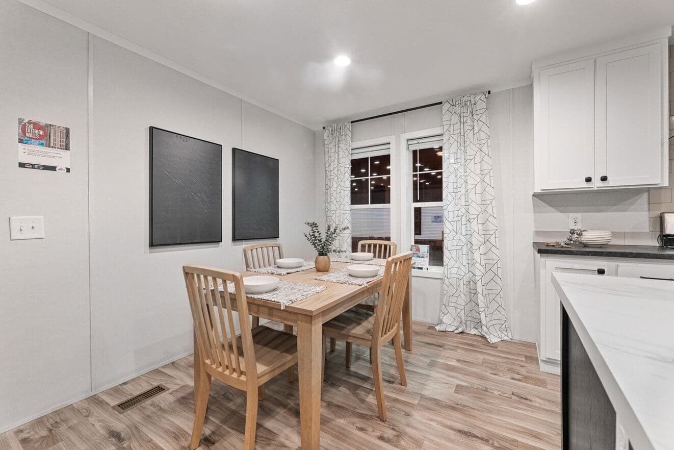 Vivid 28603n interior home features