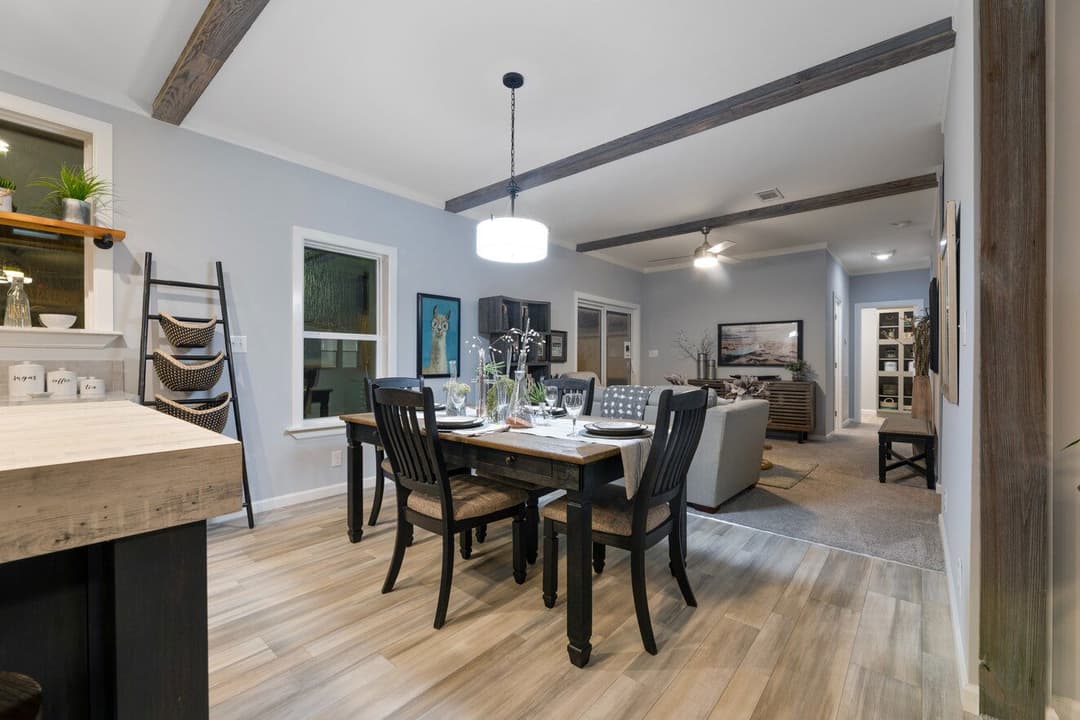 Finley 28684a interior home features