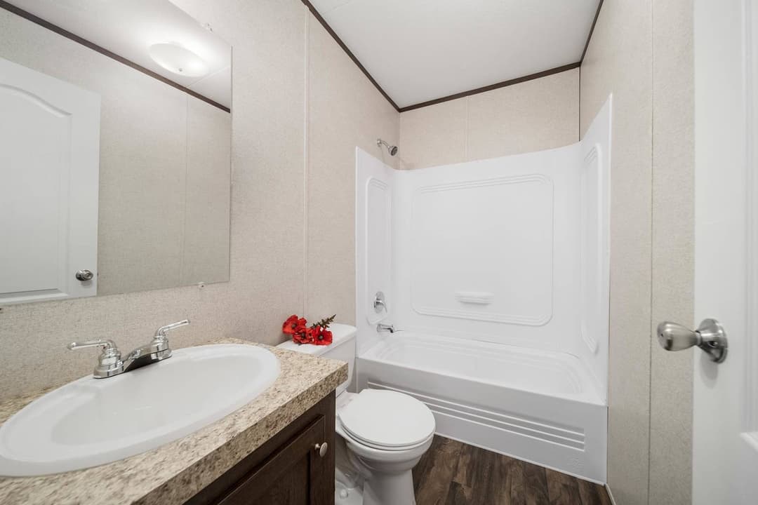 Cs1660a bathroom home features