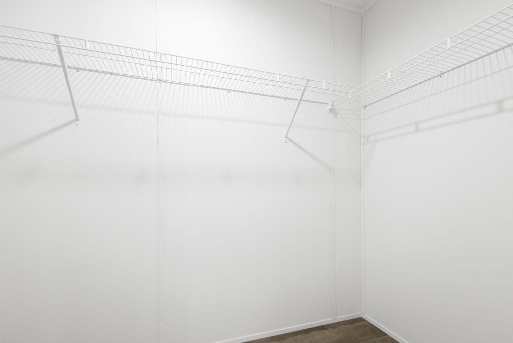 Astro elite ranch 3a2810-p bedroom home features