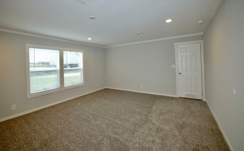 High plains 3387 bedroom home features