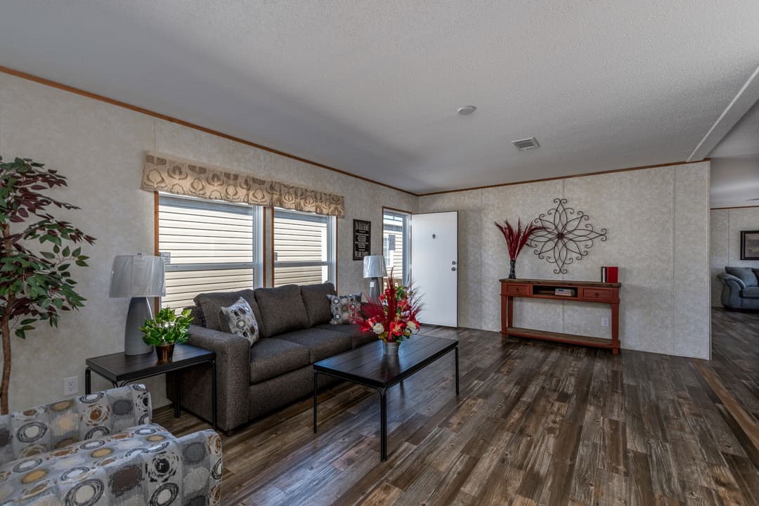 Sonic interior home features