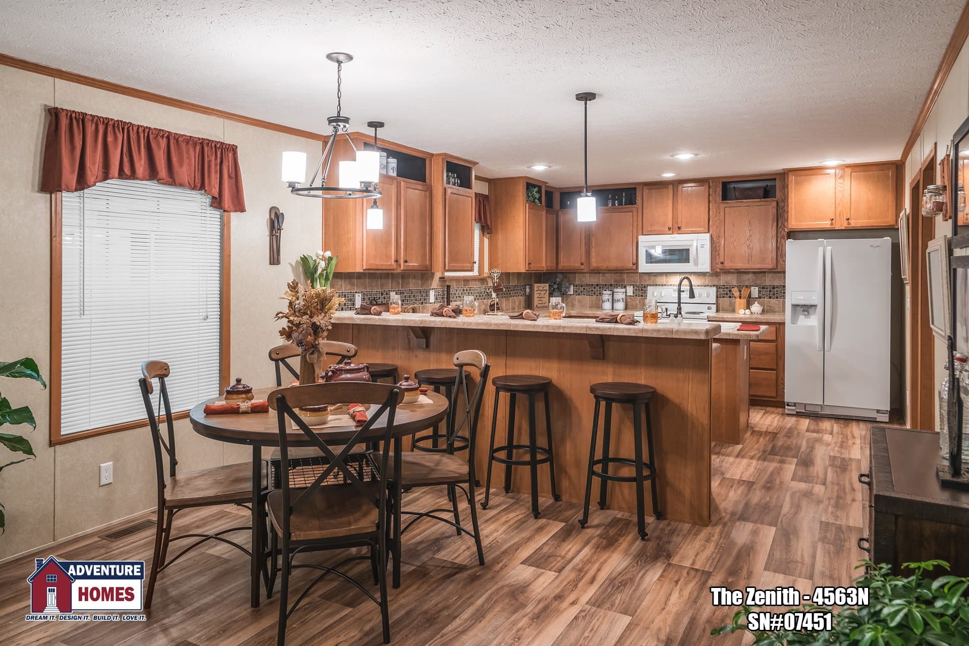 Zenith | 4563n interior home features