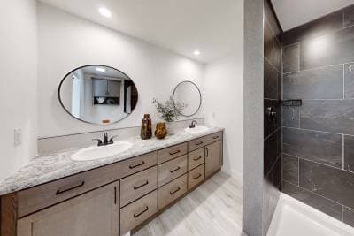 Napa valley bathroom home features