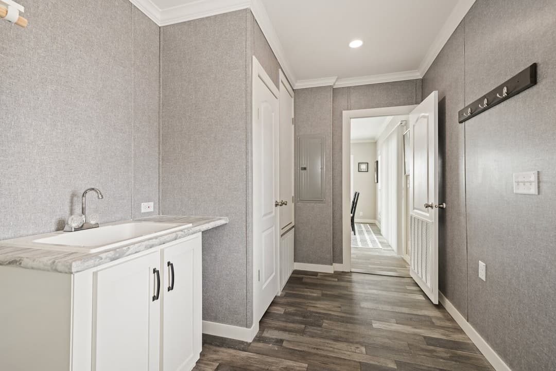 Palladium 30603d interior home features