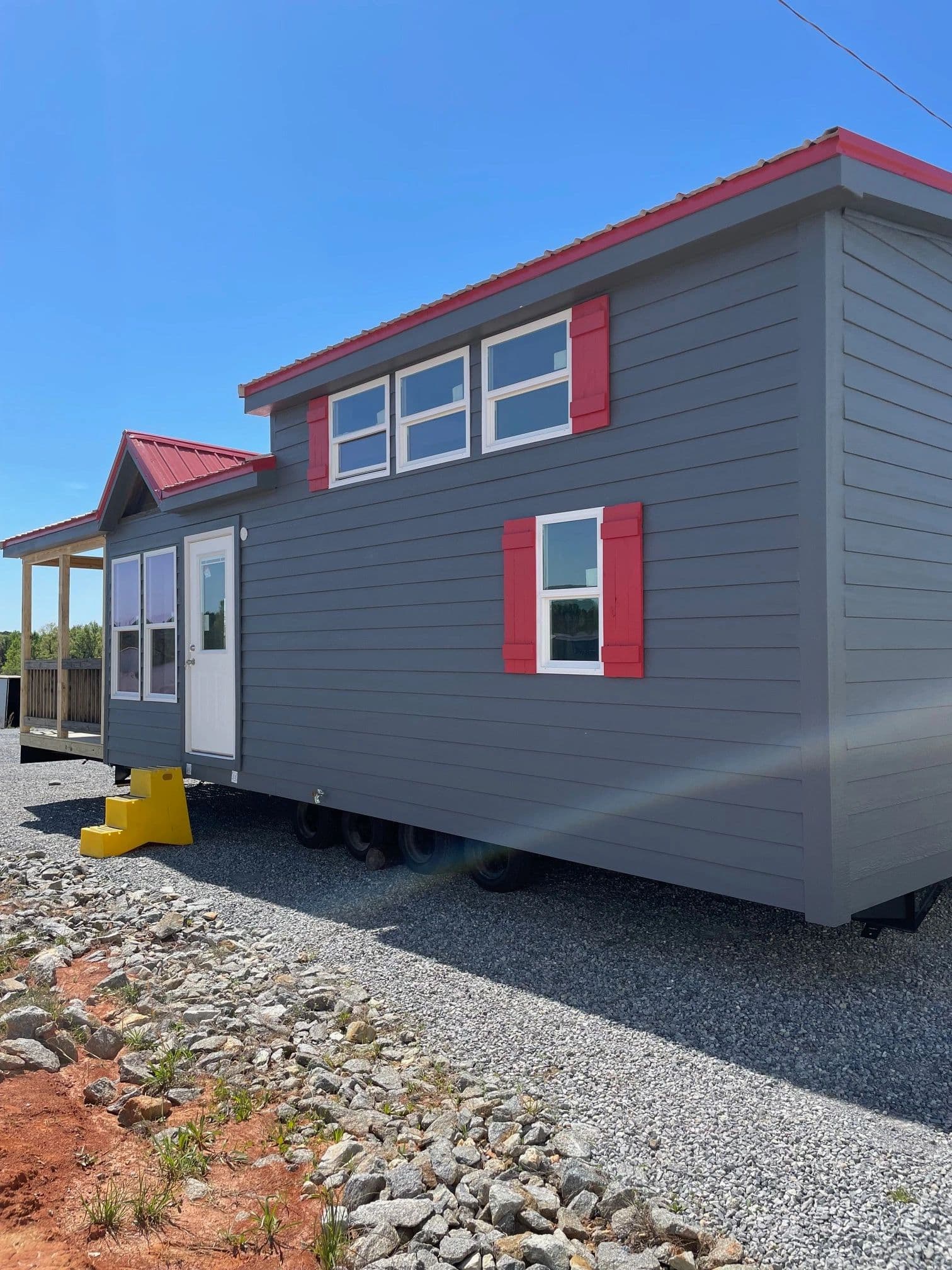 Evergreen cottage | 4b 105 exterior home features