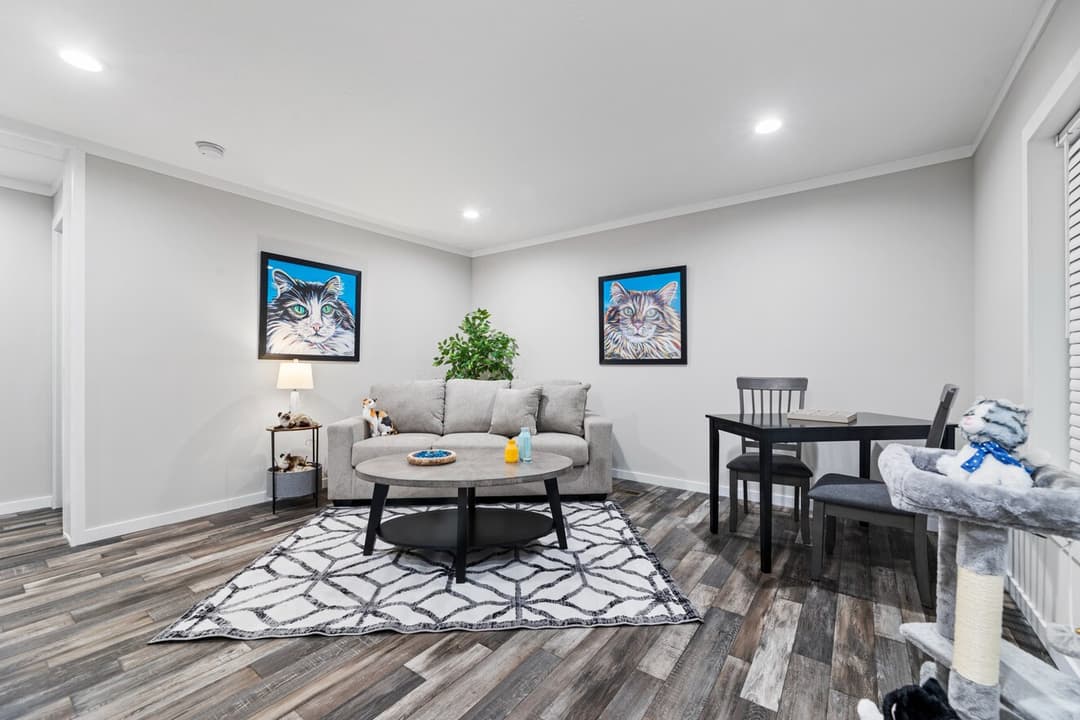 K2 interior home features