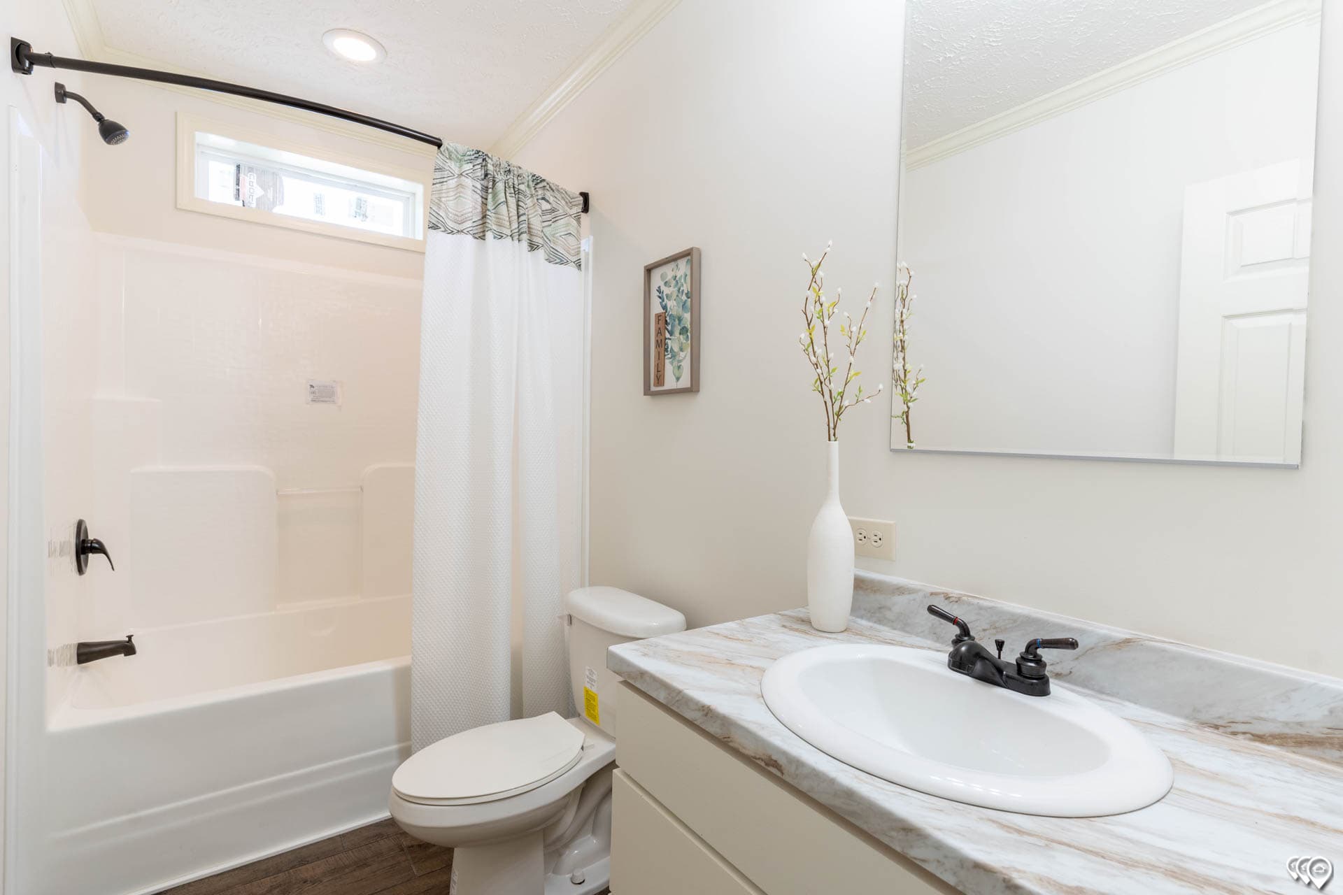 Aimon c bathroom home features