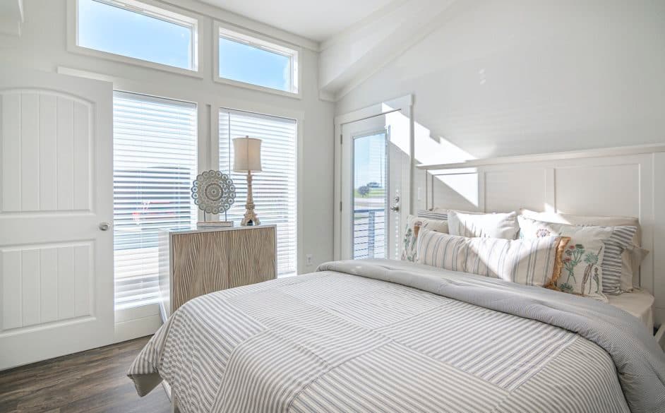 Starling d44ep8 bedroom home features