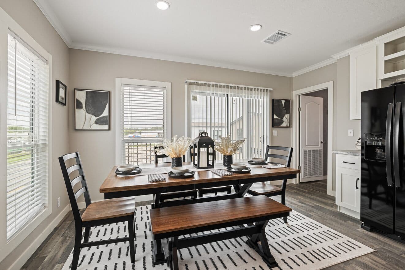 Palladium 30603d interior home features