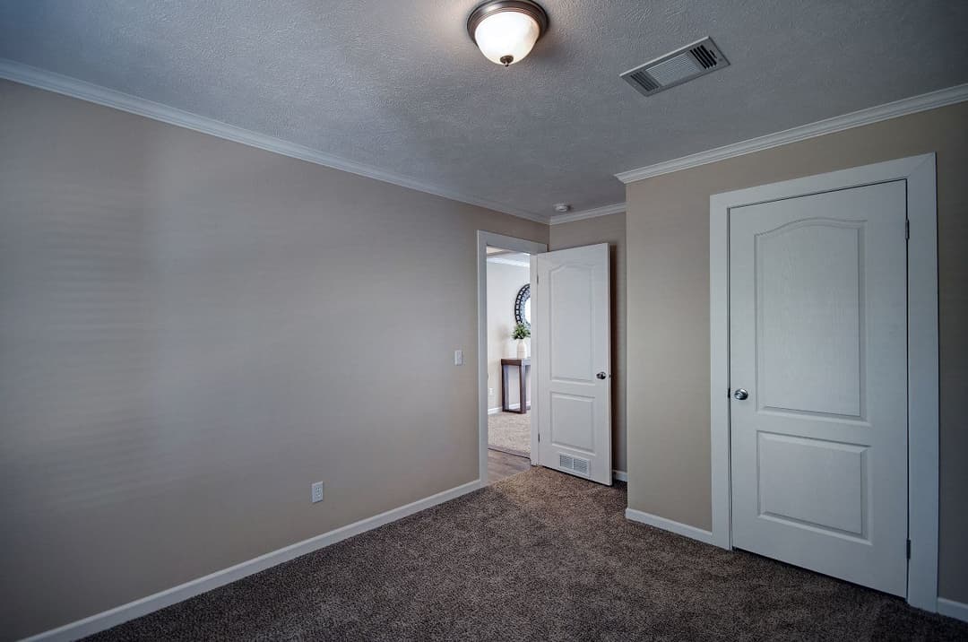 Stoney pointe bedroom home features