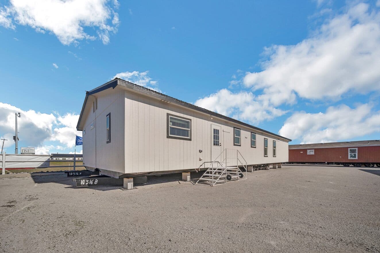 Sapphire 28663a exterior home features