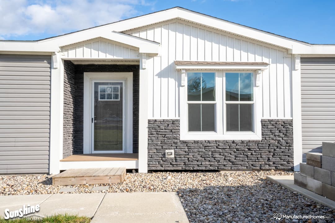 Pri3280-2043 elevation and exterior home features