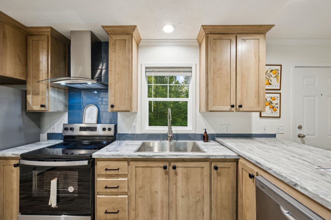 Blue ridge duplex kitchen home features