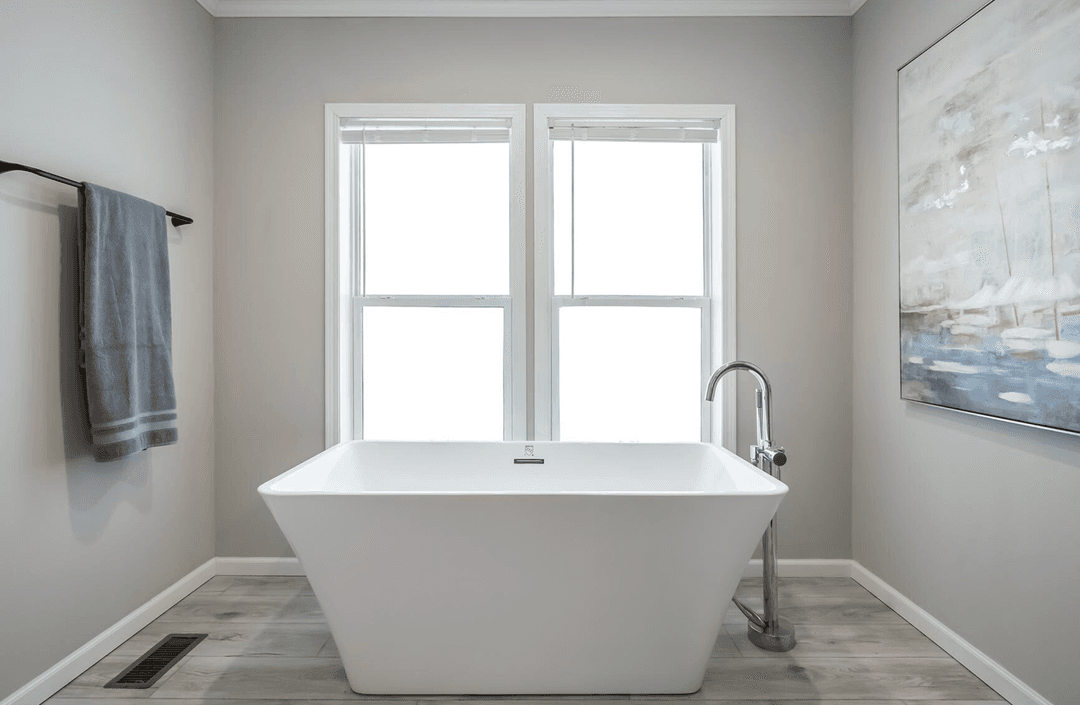 N611 bathroom home features