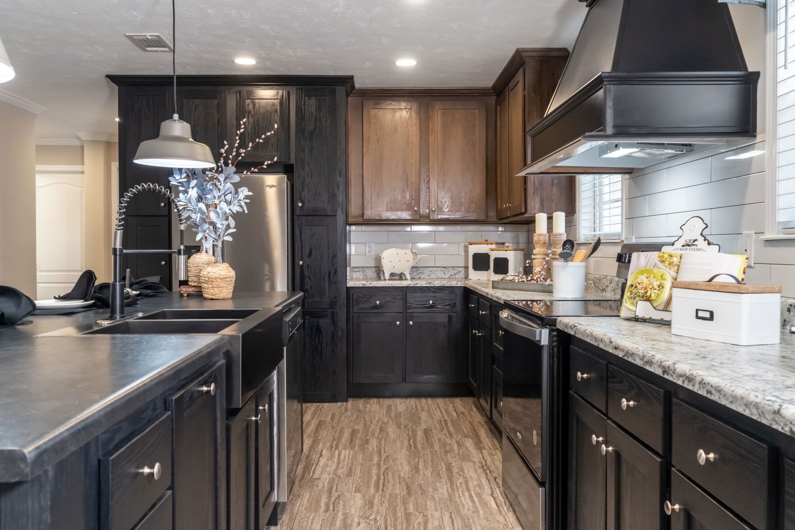 Kb-3248 kitchen home features