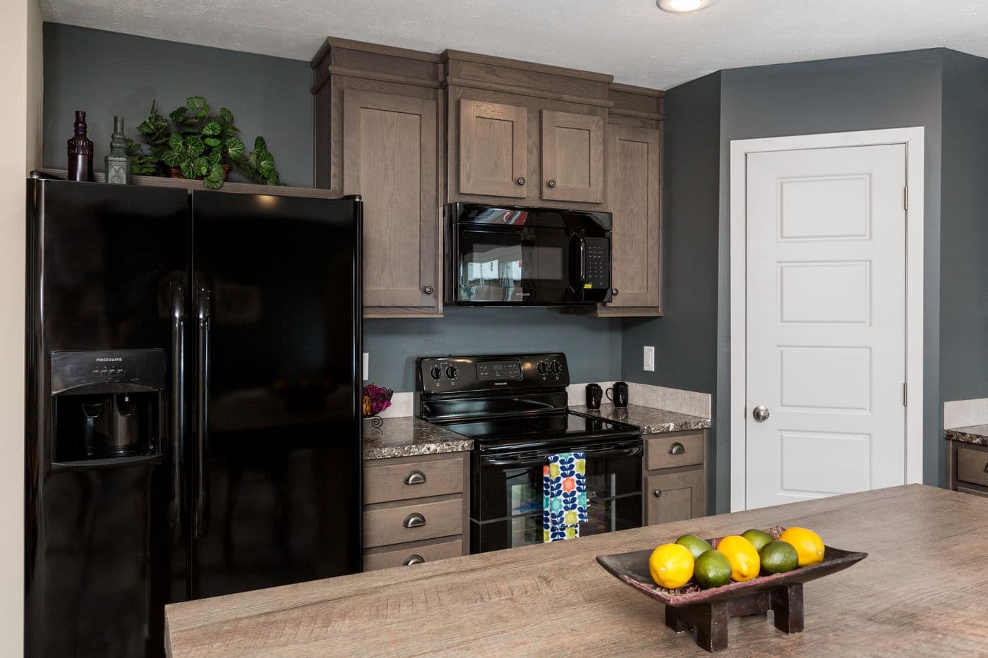 Spring meadow kitchen home features