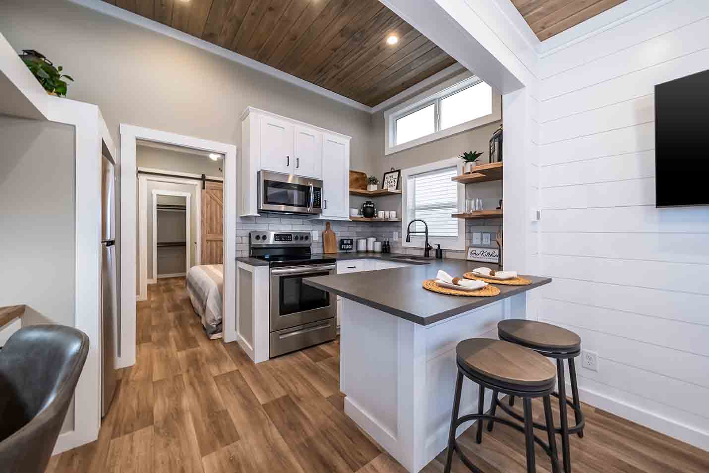 Cheaha kitchen home features