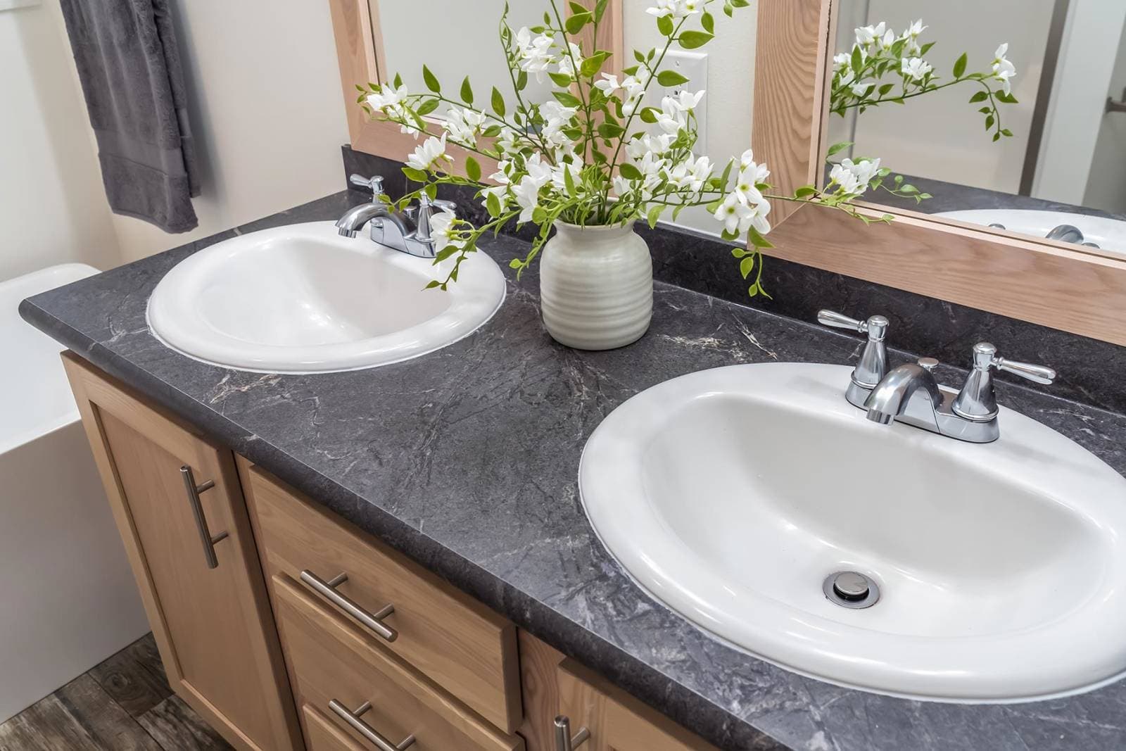 C802a bathroom home features