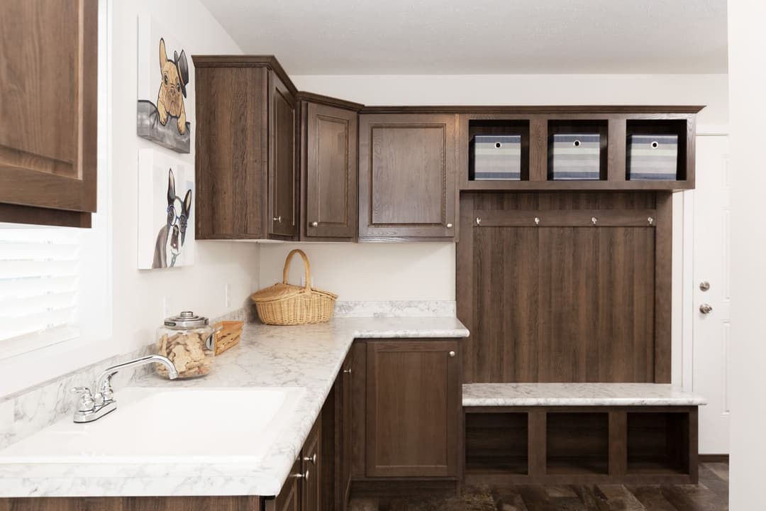 Elm st interior home features