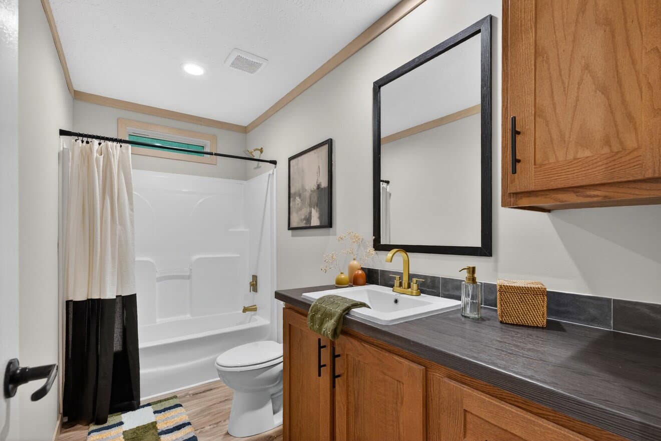 Ignition 32704e bathroom home features