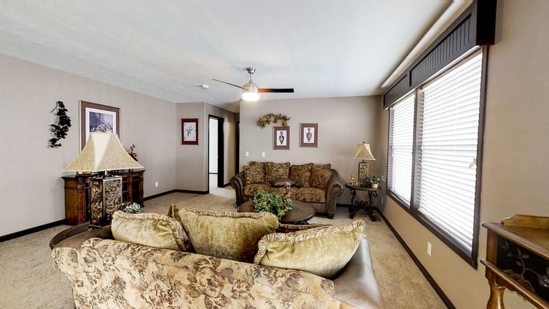 The durango modular 185035m interior home features