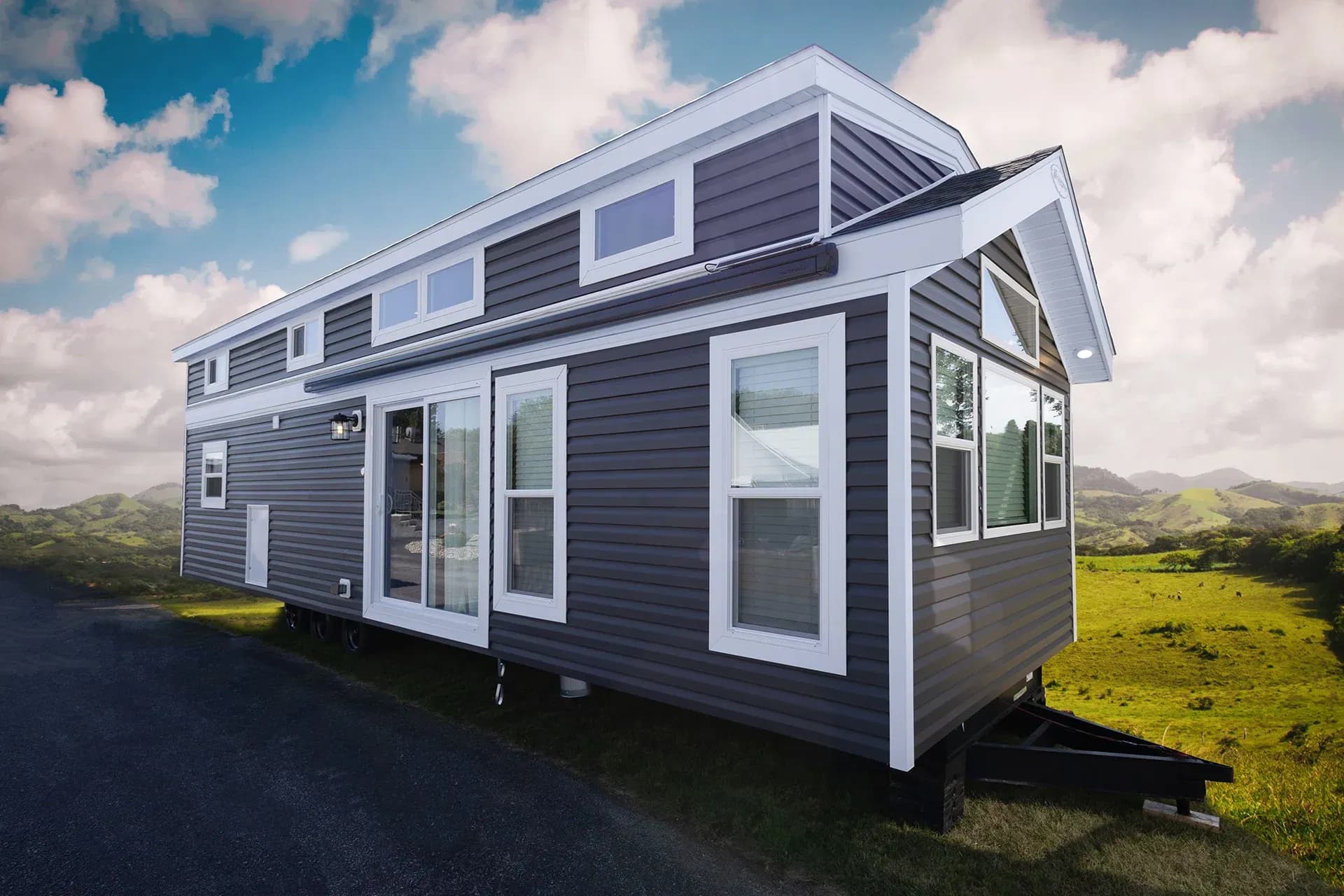 Lakeside 8104bk elevation and exterior home features