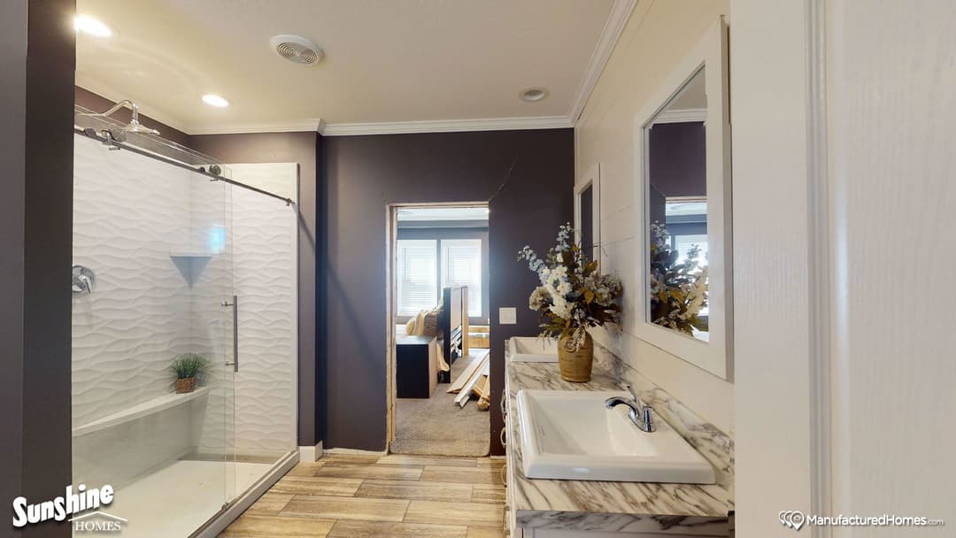 Pri3284-2012 bathroom home features